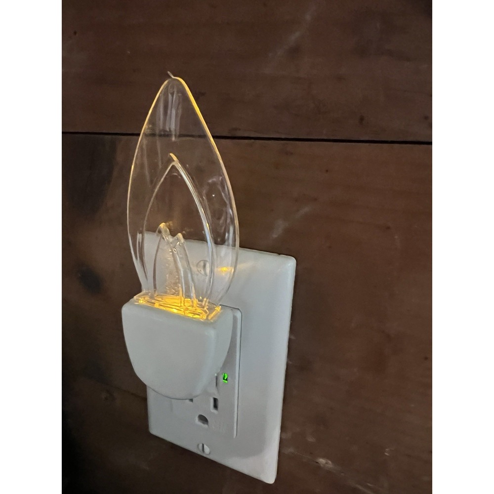 Leviton Vintage Flame Like Night Light